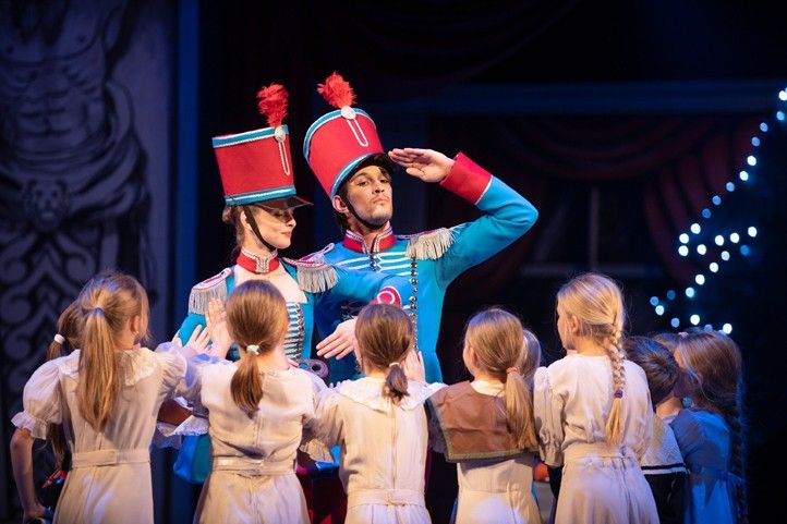 231213_Pires_louskacek_DJKT