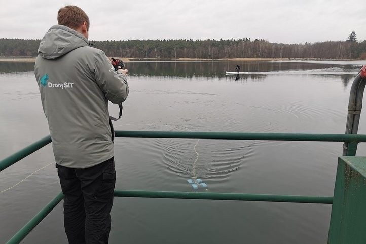 Plzeňští dronaři na inspekci u Boleveckého rybníka. Zdroj foto: SITMP 240321_inspekce_bolevak_06