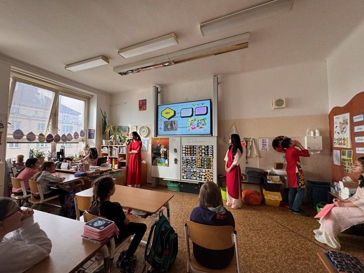 240402_Vietnamsky_den_2