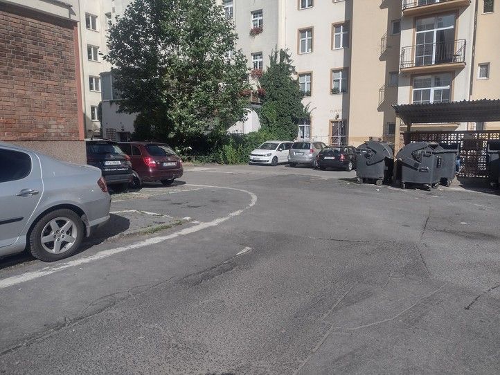 Zdroj fotografií: Správa veřejného statku města Plzně 240722_Vnitroblok_Guldenerova_3