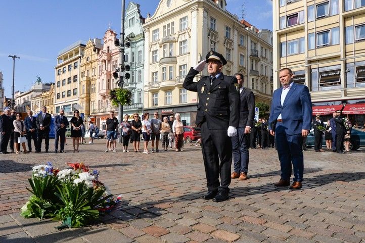 Pietní akt na náměstí Republiky v Plzni (fotografie: M. Pecuch) 240821_Pieta_21_srpen_4