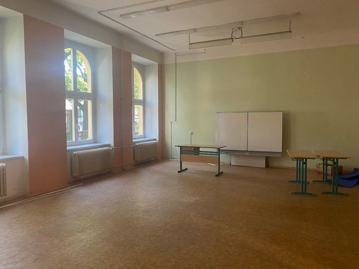 Fotografie současné budovy na Chodském náměstí (zdroj: archiv ZČU) 240830_ZCU_pedagogicka_2