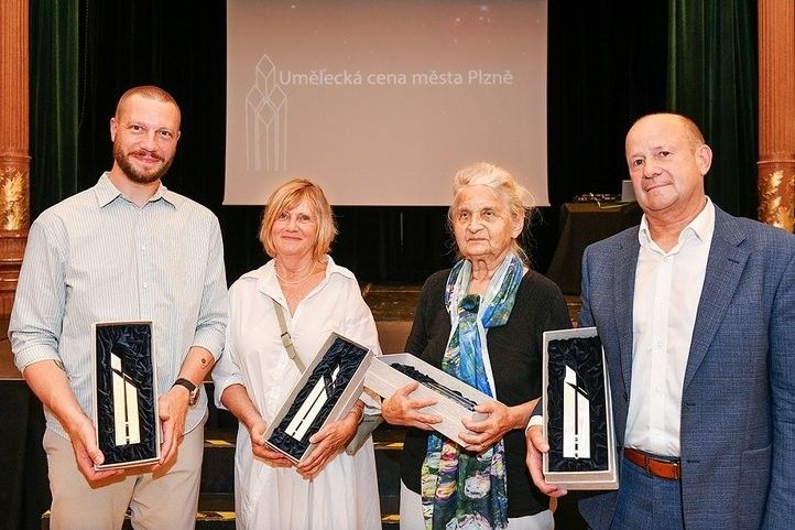 Předávání Umělecké ceny města Plzně. Fotografie: M. Chaloupka  240905_umelecka_cena_03