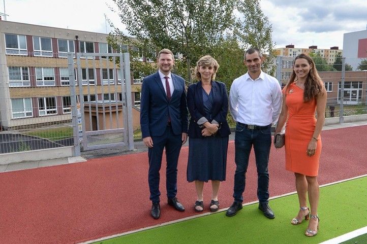 Foto: M. Pecuch 240911_4_ZS_Pozemni_hokej_2