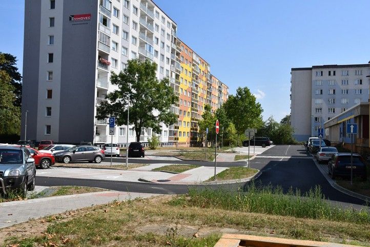 Vnitroblok Lábkova (foto: R. Žáková) 240919_Vnitroblok_Labkova