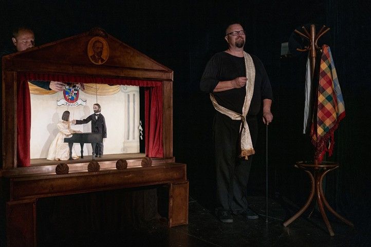 Zdroj fotografií: Divadlo ALFA 241008_Alfa_Chcete_Smetanu_2