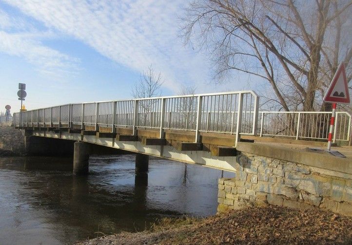 Most před opravami (fotografie: V. Šašek) 241104_Most_Radcice_pred_2