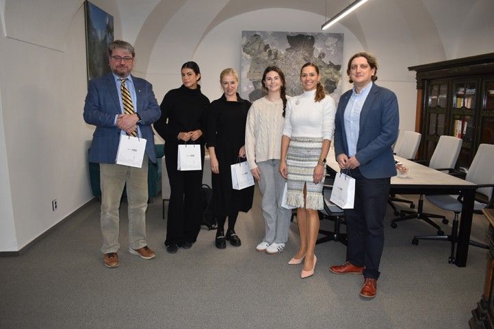 Přijetí na plzeňské radnici (fotografie: B. Hájková) 241126_Rotary_3