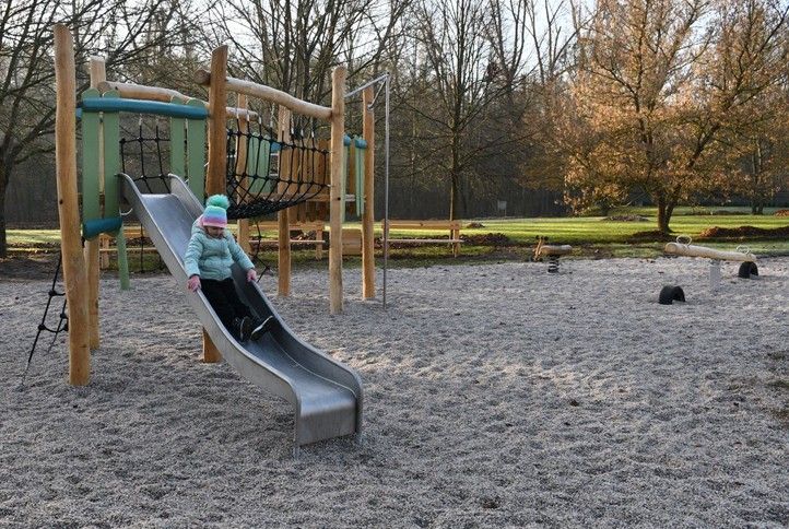 Obnovené hřiště (zdroj fotografií: Správa veřejného statku města Plzně) 241127_Ceske_udoli_hriste_4