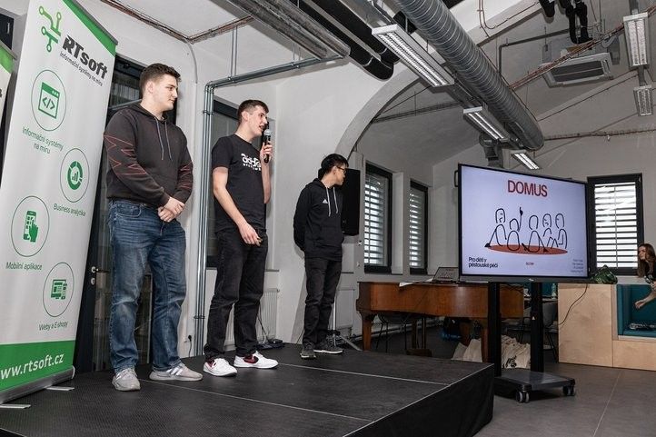 Hackaton. Fotografie: archiv SITMP 241223_hackaton_01