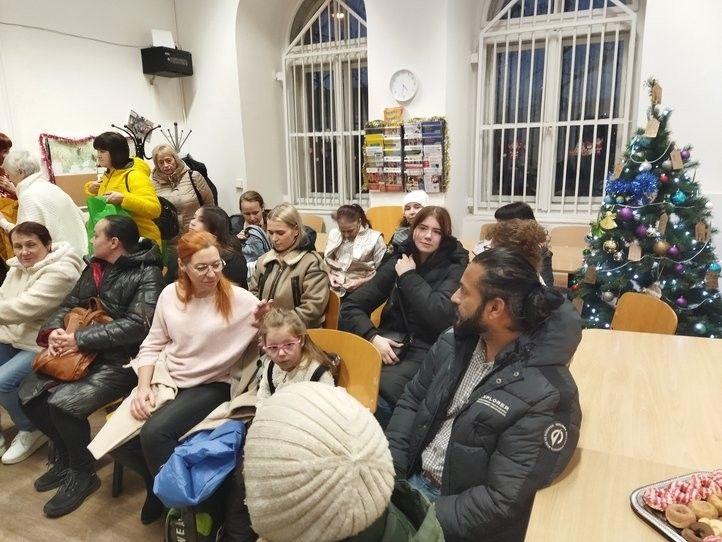 Kurzy češtiny pro cizince. Fotografie: archiv odboru sociálních služeb  241223_kurz_cestina_04