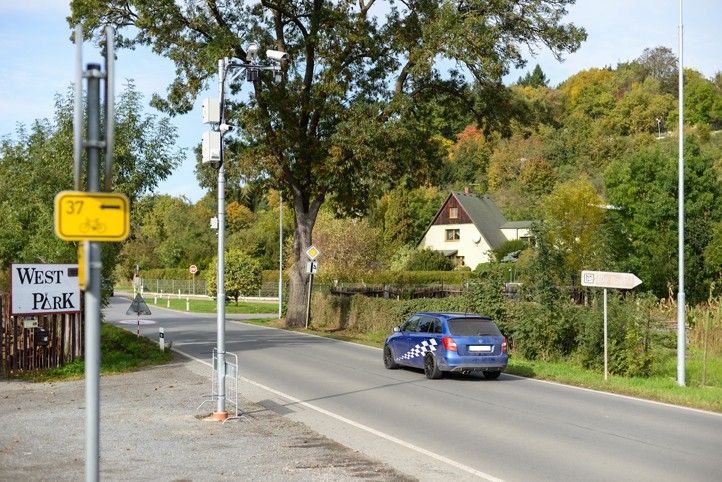 Úsekové měření Radčice (fotografie: M. Pecuch) 2451014_Radcice_rychlost_2