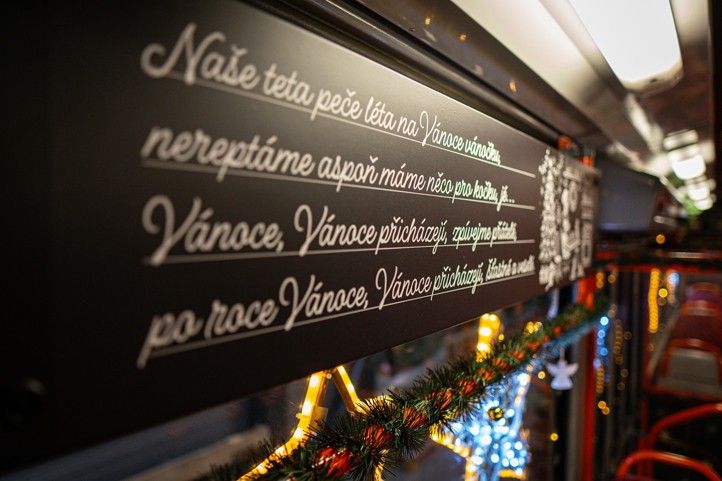 Zdroj fotografií: www.facebook.com/mhdplzen 250107_Vanocni_tramvaj_6