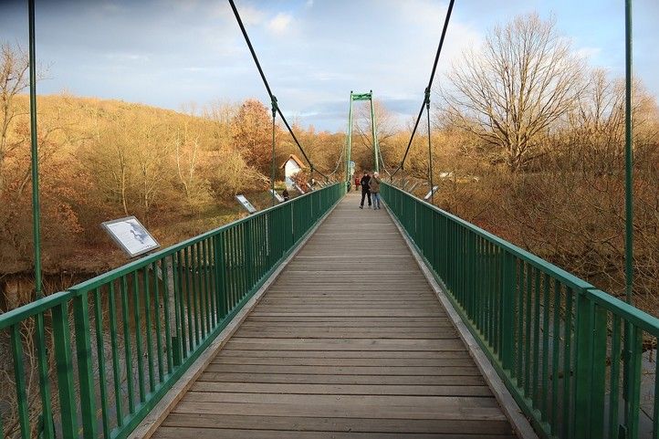 Zdroj fotografií: Dobrovolný ekologický spolek – ochrana ptactva 250129_Infotabule_lavka_Berounka_1