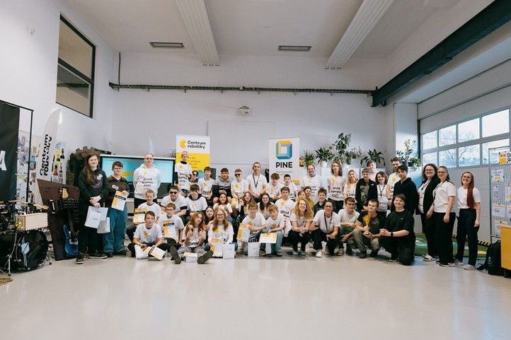 Zdroj fotografií: Správa informačních technologií města Plzně 250407_Droid_Games_1