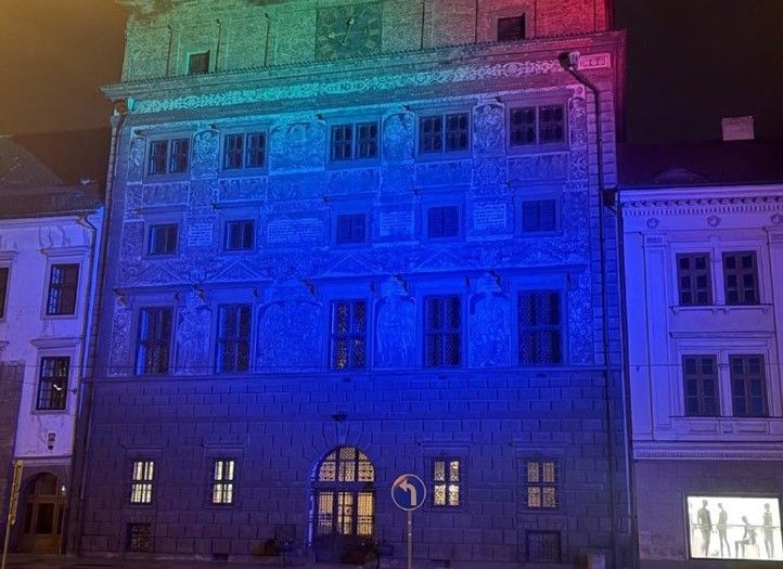 250416_Radnice_nasviceni