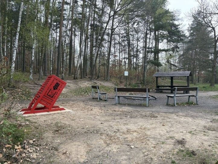 Speciální koše na popel. Fotografie: M. Gregar 250424_Uhlaky_02