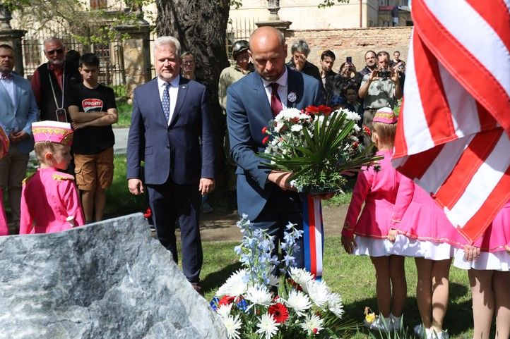 Fotografie: P. Eret 250428_Pietni_akt_Krimice_1