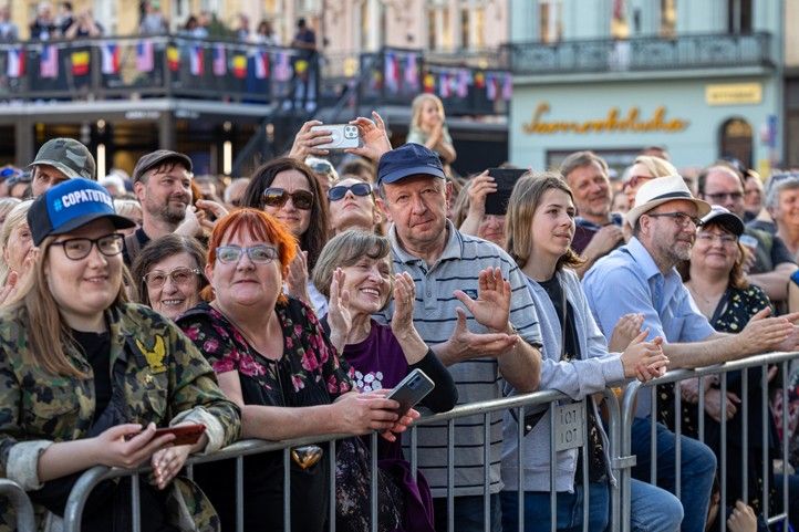 Fotografie: R. Muchka 250502_Slavnosti_svobody_Zahajeni_2