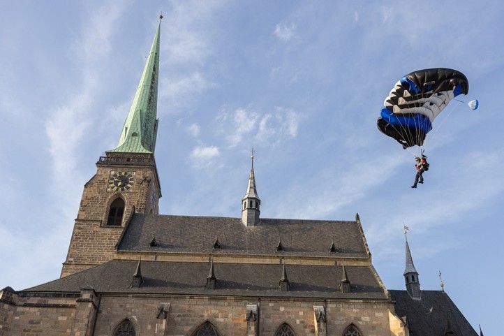 Fotografie: R. Muchka 250502_Slavnosti_svobody_Zahajeni_4