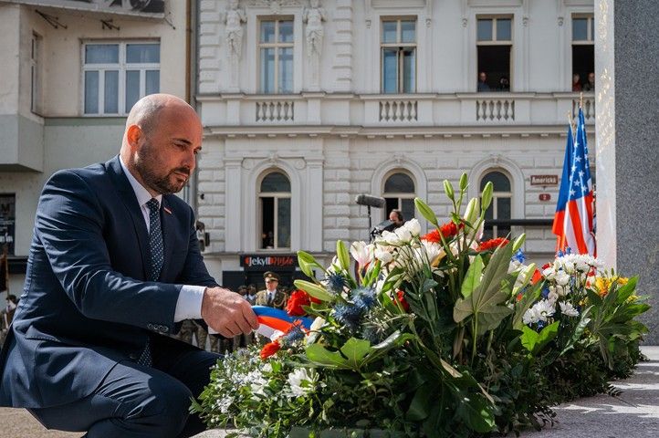 Fotografie: R. Muchka / M. Říský 250506_Slavnosti_svobody_Diky_Ameriko_5