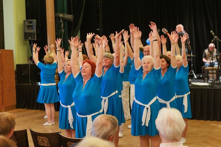 Fotografie: O. Totzauer 250529_Seniori_bavi_seniory_4