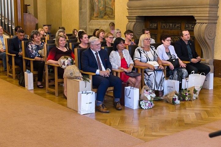 Oceňování v oblasti školství. Fotografie: P. Eret 250611_oceneni