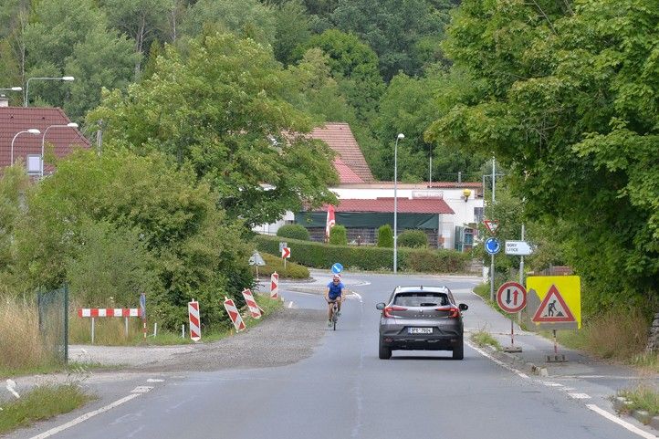 Dobřanská ul. na Valše (fotografie: M. Pecuch) 250723_Dobranska_Valcha_2