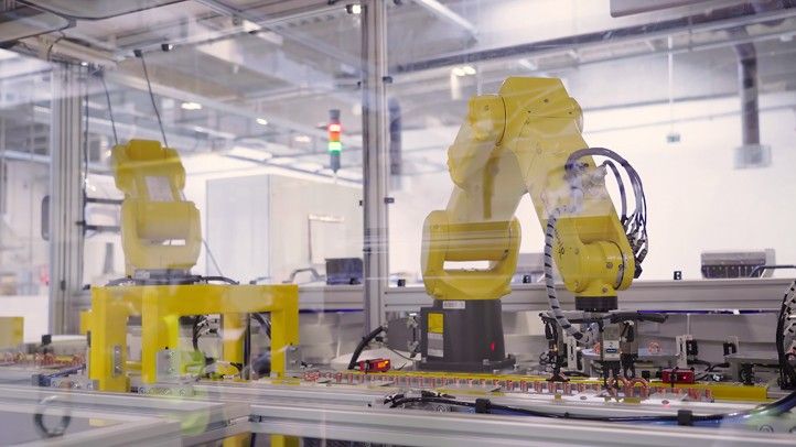 Zdroj fotografií: společnost Panasonic 250901_Panasonic_vyroba_1