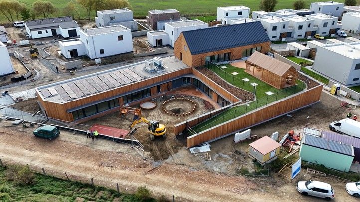 Nová budova 33. MŠ v lokalitě Újezd-jih (zdroj foto: město Plzeň) 251027_ms_ujezd_web