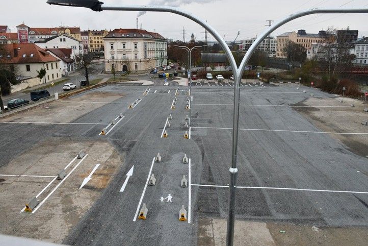 251126_Parkoviste_Lochotinska_1