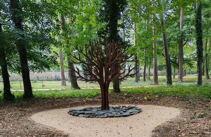 Zdroj fotografií: Správa hřbitovů a krematoria města Plzně 251210_Hrbitov_3