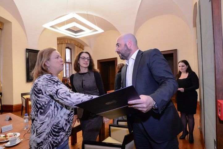 Přijetí na plzeňské radnici (fotografie: M. Pecuch) 251210_Noc_s_operou_seky_5