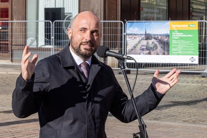 Zahájení rekonstrukce náměstí Republiky. Fotografie: R. Muchka 260408_rekonstrukce_náměstí_republiky_04