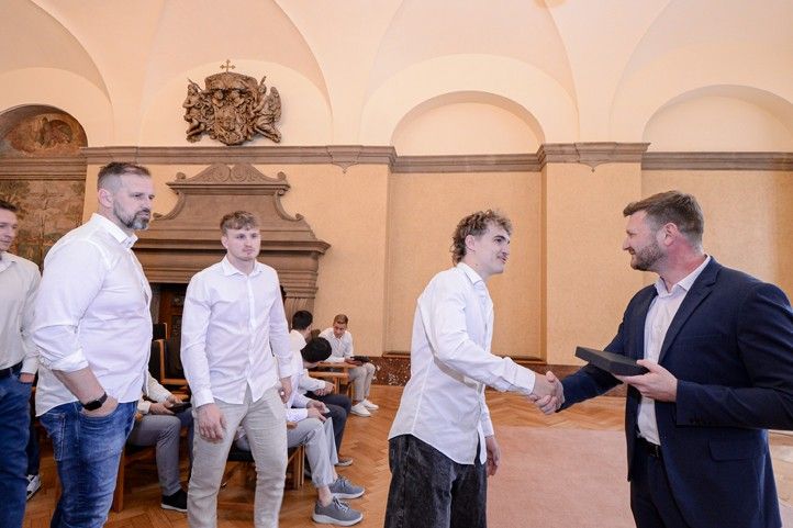 Přijetí na plzeňské radnici (fotografie: M. Pecuch) 260519_Hazena_Talent_5